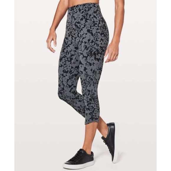 Lululemon All You Do Crop *19" Efflorescent Nebula 6 - Picture 1 of 8